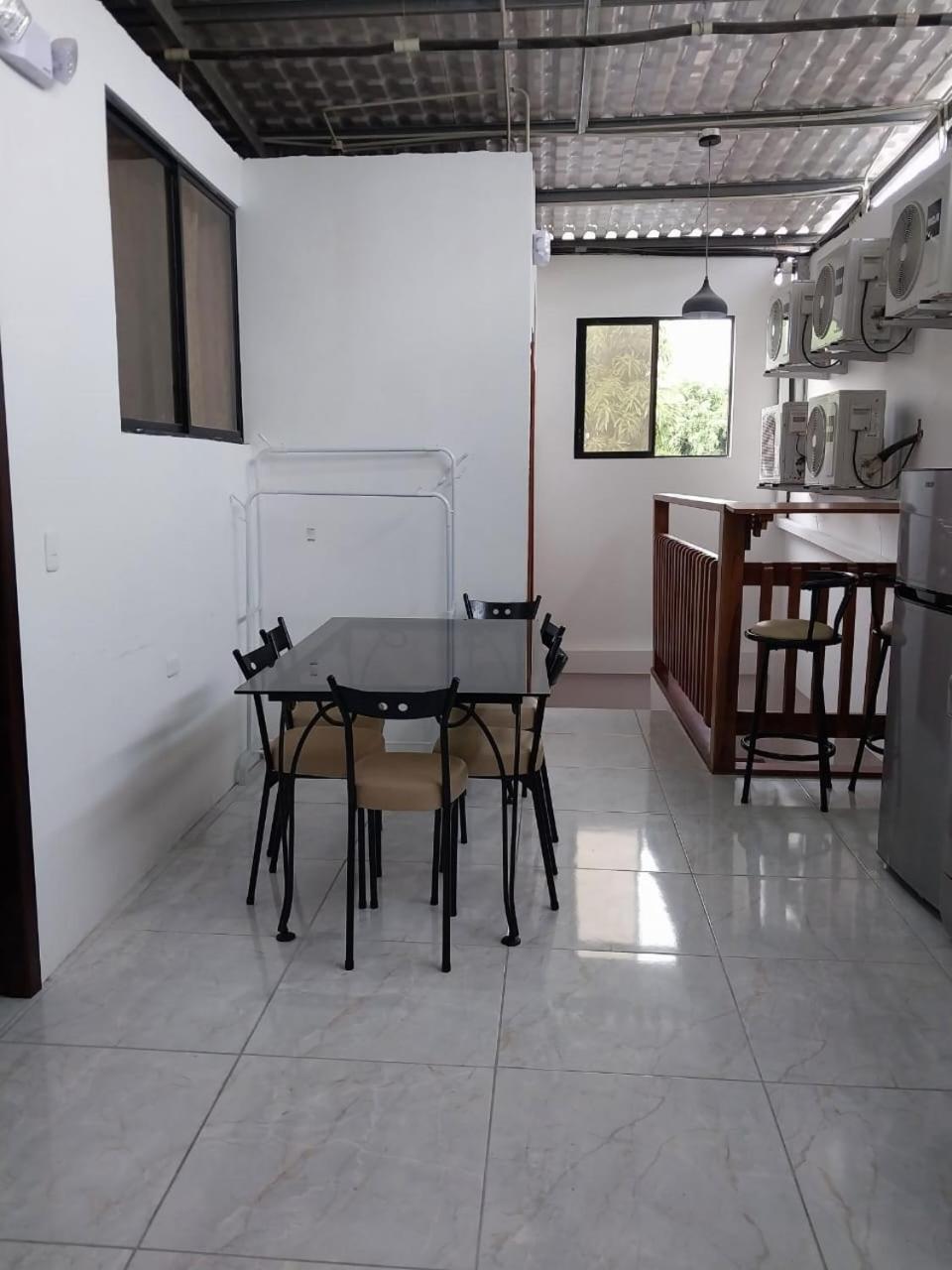 Tintorera Guest House Puerto Ayora  Zewnętrze zdjęcie
